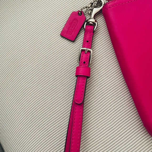 Coach Large Wristlet - Picture 3 of 6